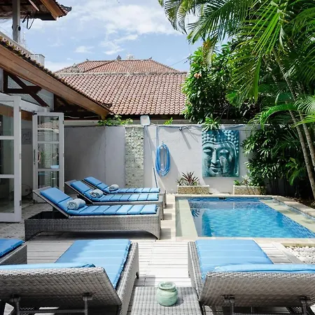Tropical House - Legian Villa